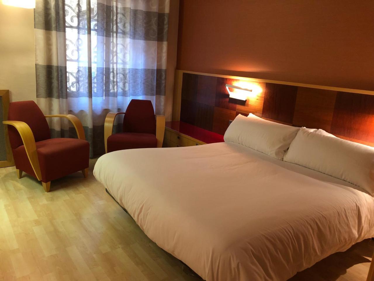 Hostal De La Gloria Viladrau Zewnętrze zdjęcie