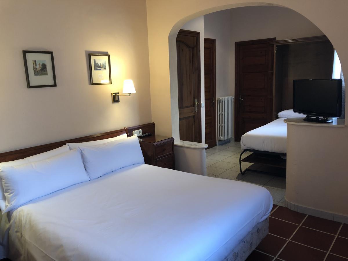 Hostal De La Gloria Viladrau Zewnętrze zdjęcie