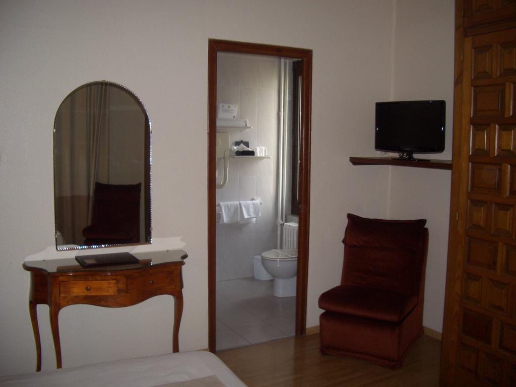 Hostal De La Gloria Viladrau Zewnętrze zdjęcie